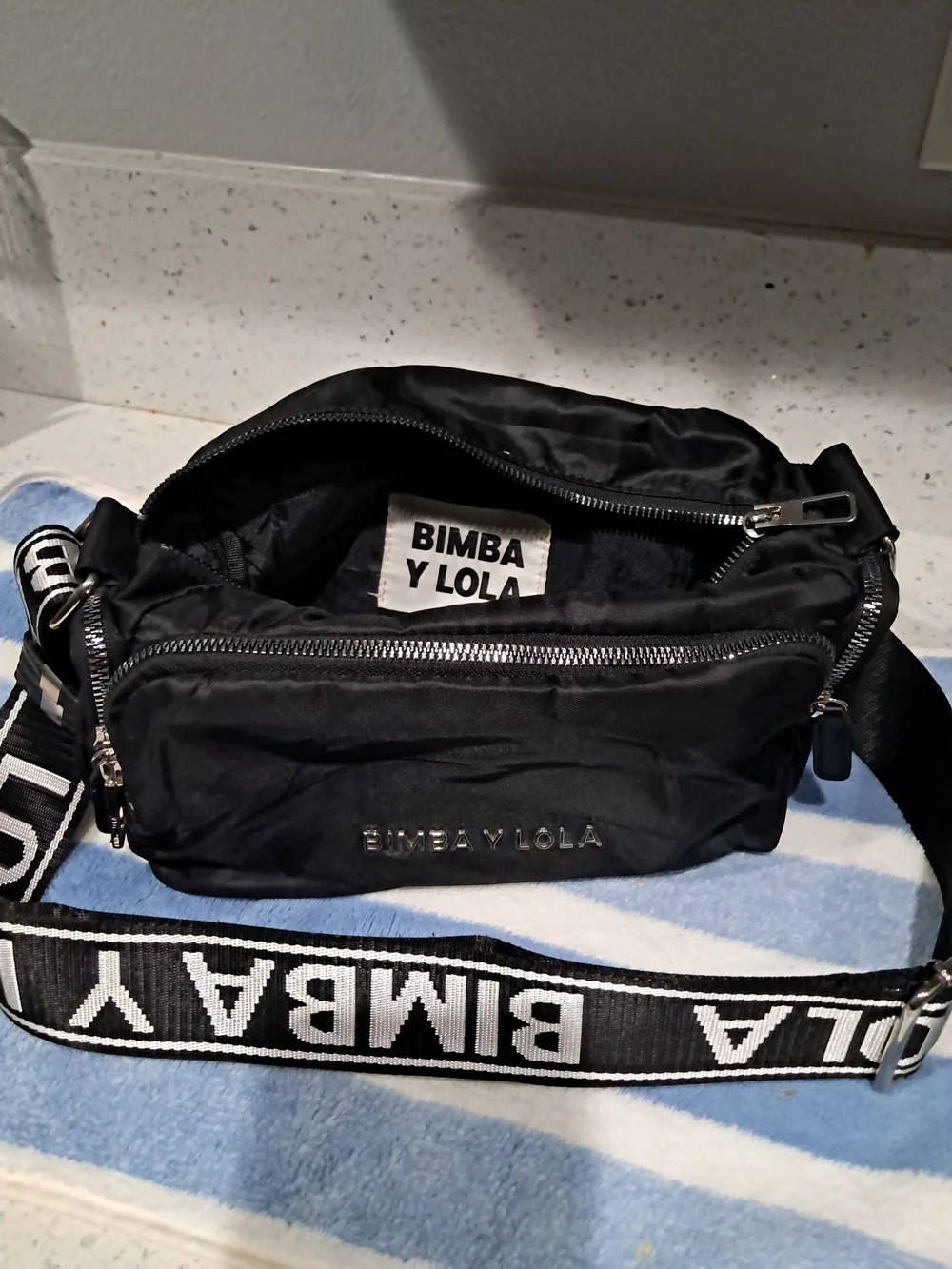 Bimba Y Lola Black Crossbody
